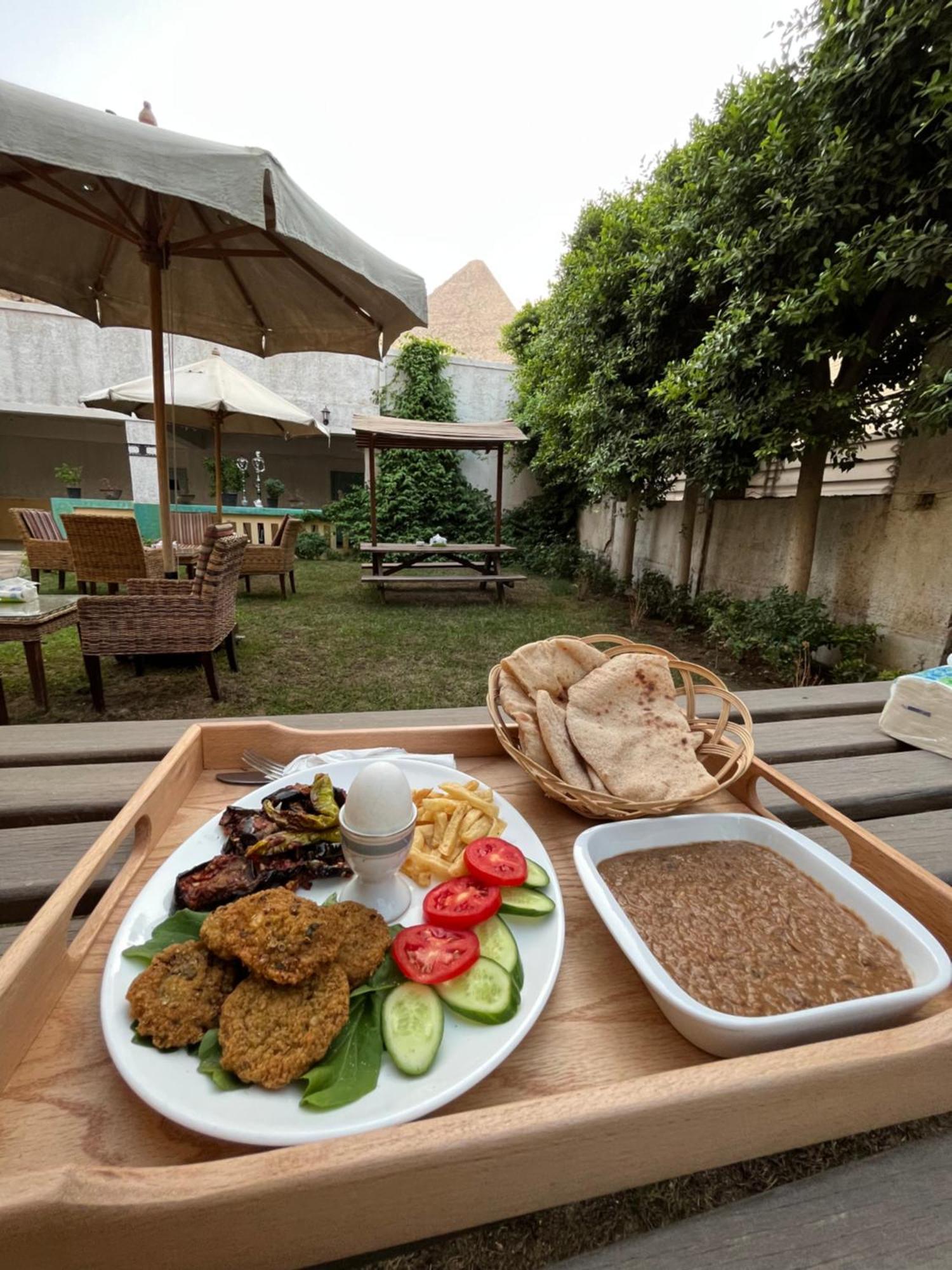 Kafret el-Gabal The Grand Pyramids View Hotel מראה חיצוני תמונה