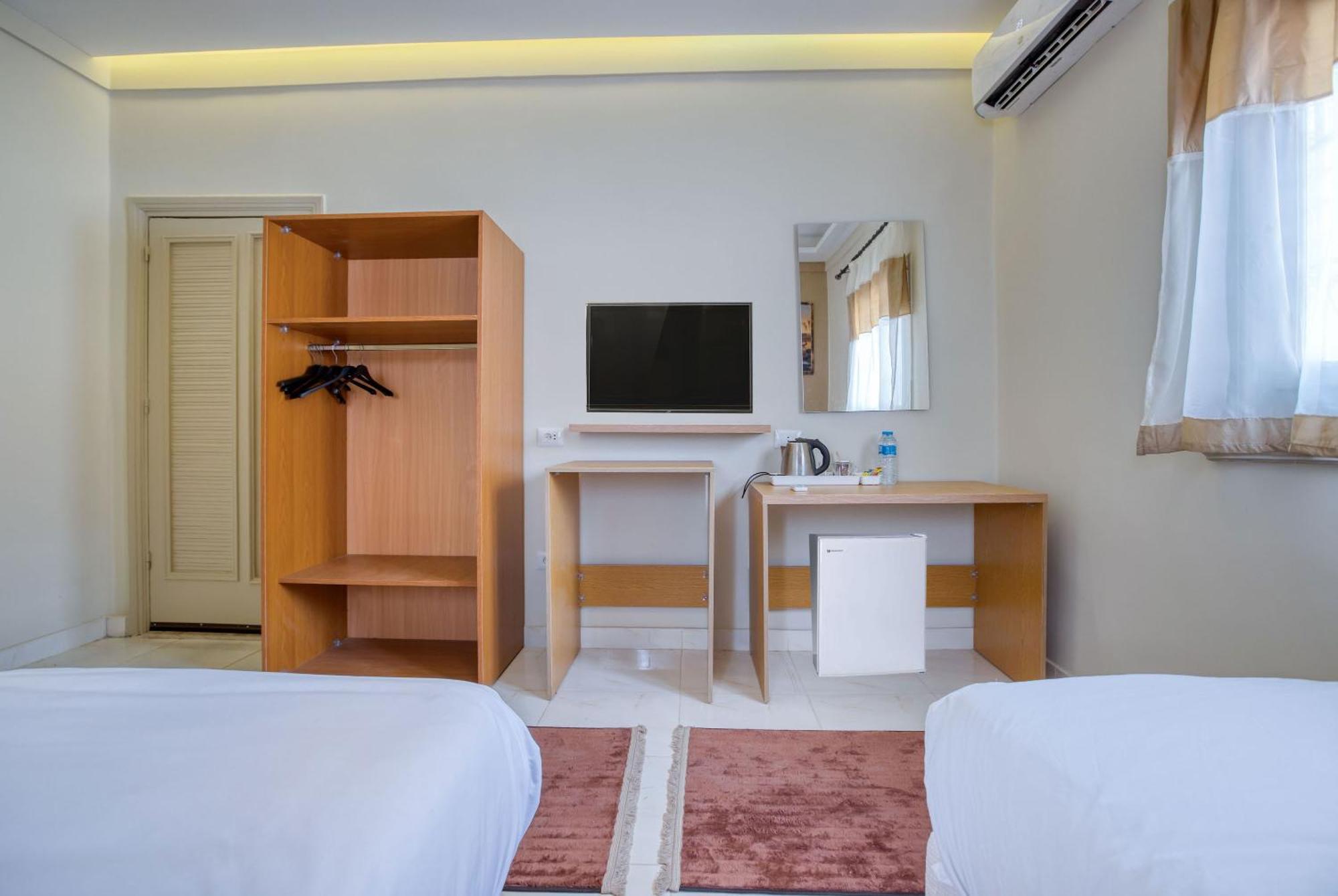 Kafret el-Gabal The Grand Pyramids View Hotel חדר תמונה